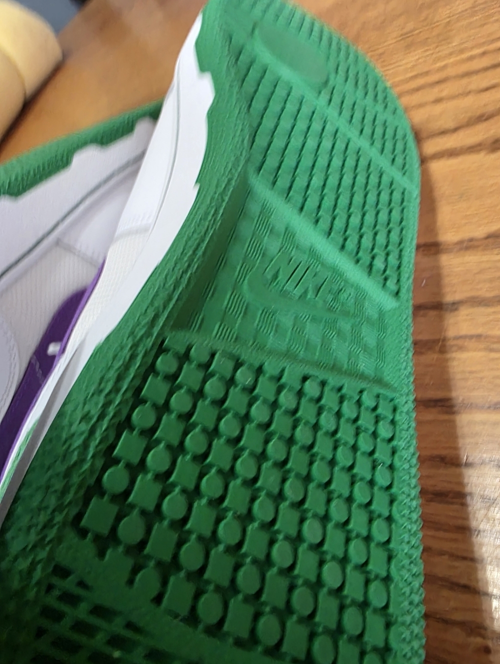 Nike Mac Attack Men’s White Sneakers Size 10.5 with Green & Purple  Brand New! - Picture 9 of 11